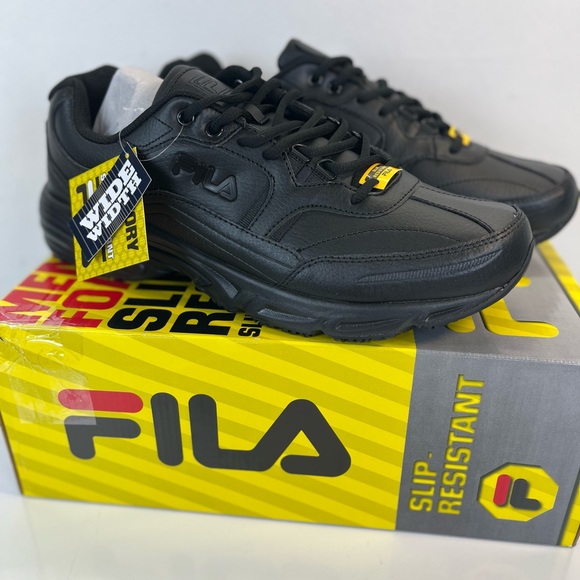 Men’s 13 EEEE 4E Extra-Wide Fila Memory Workshift Slip Resistant Black Shoes - Picture 1 of 7
